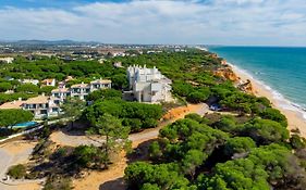 Villa Moises